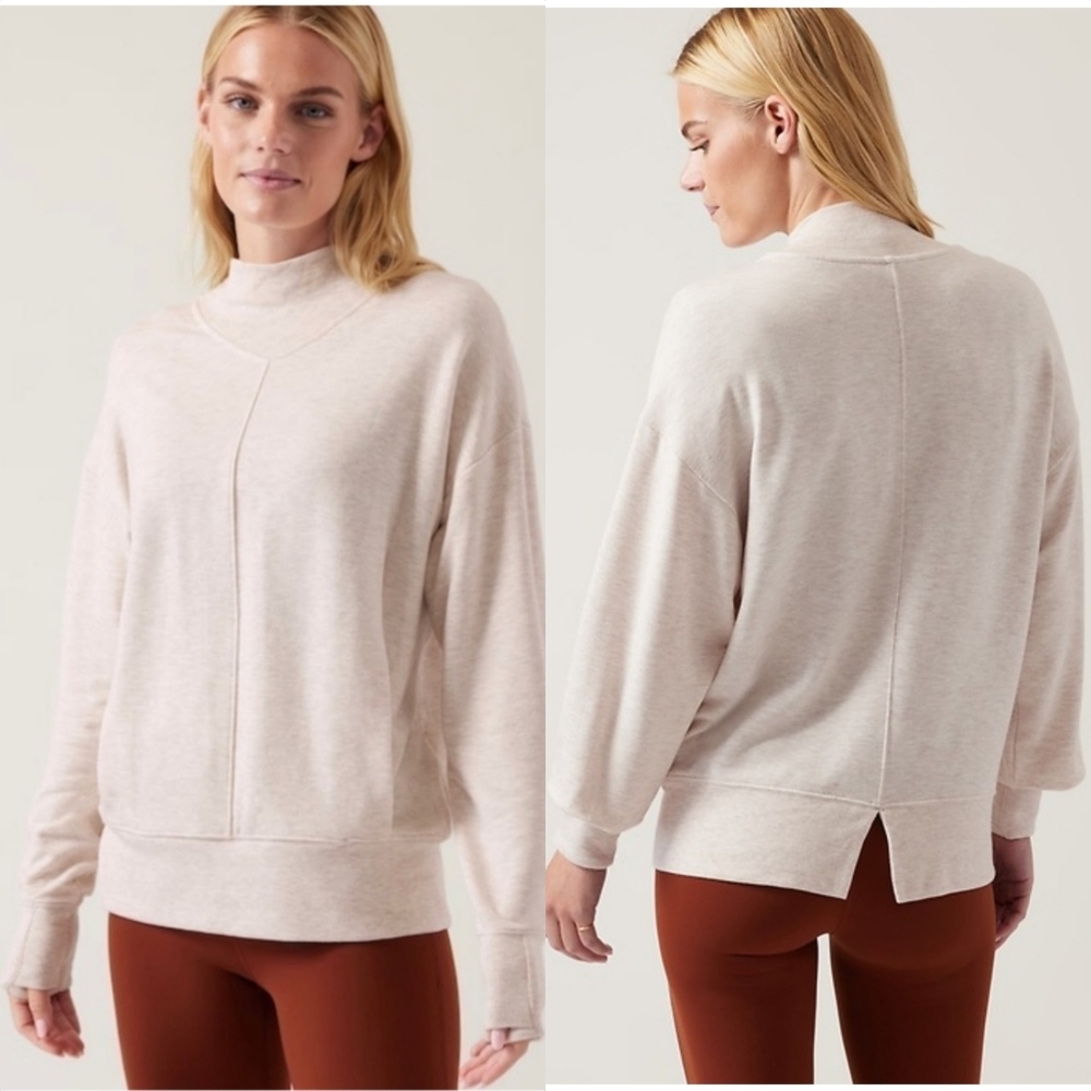 Athleta Apollo Crewneck Kangaroo Pocket Front Oversized Boxy Dolman Sweater